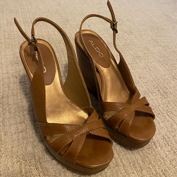 Peep Toe Wedgies - Picture 2 of 5